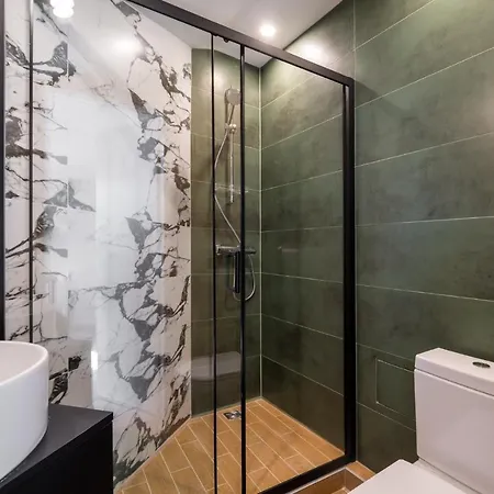 New Flat With Free Underground Parking And Air Conditioning Apartment Riga